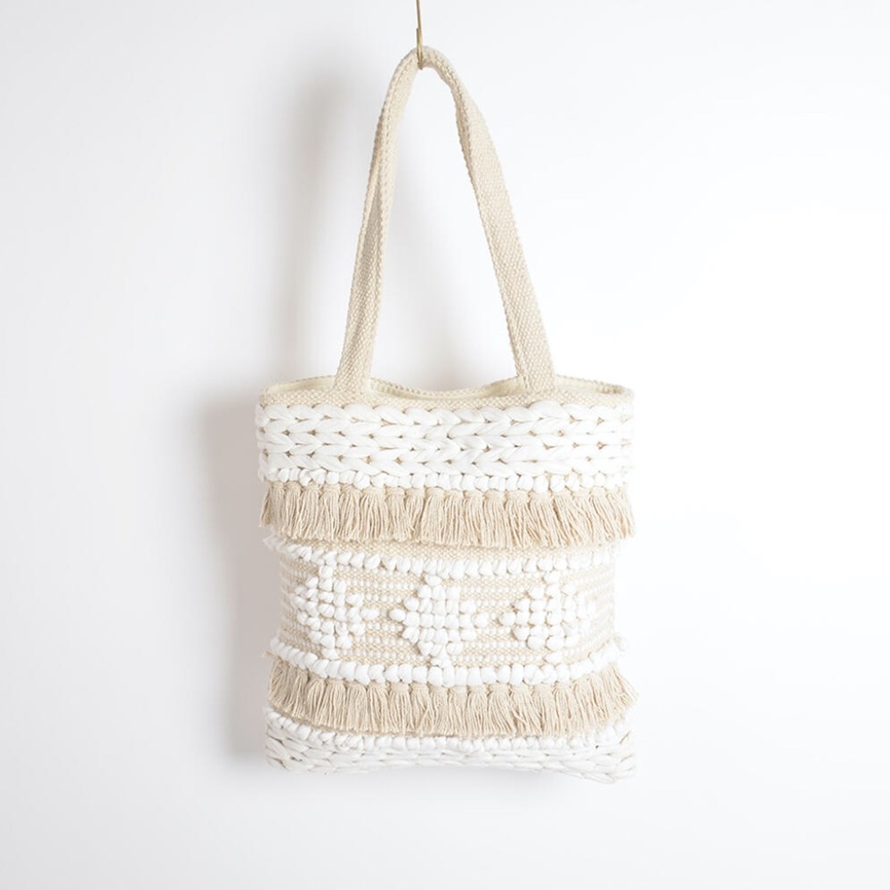 Hand tufted & tassled cotton tote bag White